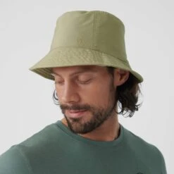 FJÄLLRÄVEN REVERSIBLE BUCKET HAT Unisex - Sonnenhut -Globetrotter Kleidung Geschaft 5637915826 c reversible bucket hat fjaellraeven 24