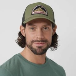 FJÄLLRÄVEN BADGE LÅNGTRADARKEPS Unisex - Cap 10 FJÄLLRÄVEN BADGE LÅNGTRADARKEPS Unisex - Cap -Globetrotter Kleidung Geschaft 5637915840 d badge langtradarkeps fjaellraeven 24